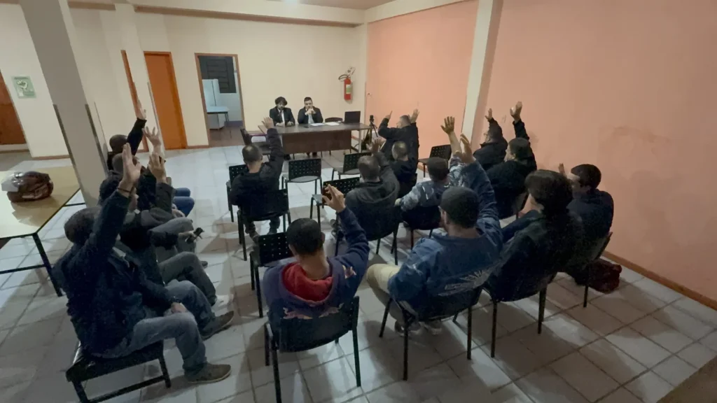 TRABALHADORES DA VISAC REJEITAM PROPOSTA DA EMPRESA, APROVAM ESTADO DE GREVE E PODEM PARALISAR ATIVIDADES NOS PRÓXIMOS DIAS